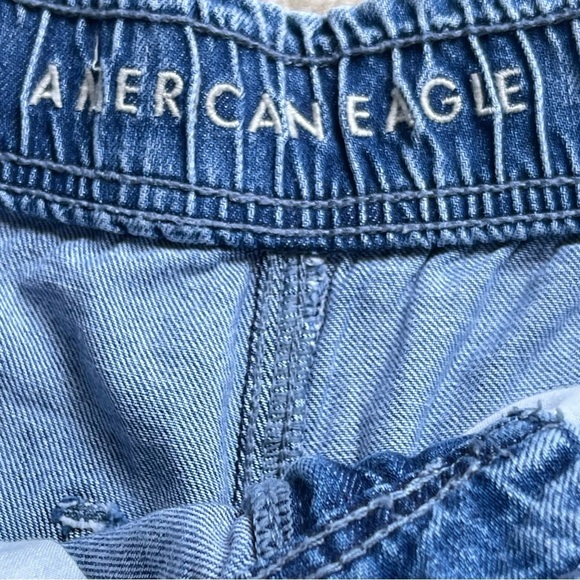 American Eagle Women’s Blue Denim Mom Shorts Super  High Rise Size 4 Ruffle - Picture 7 of 9